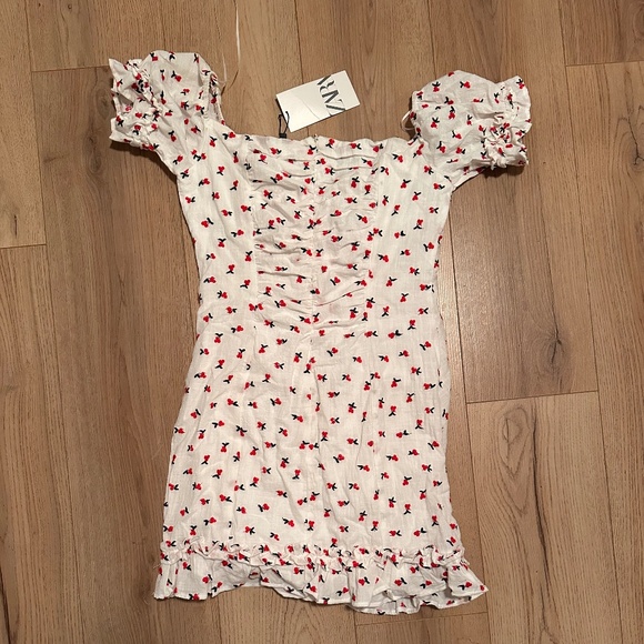 Cherry Mini dress - Picture 2 of 6